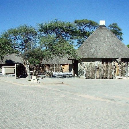 Halali Camp Hotel Etosha Екстериор снимка