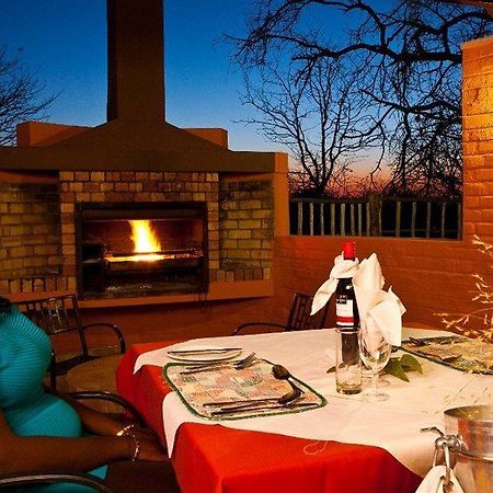 Halali Camp Hotel Etosha Екстериор снимка
